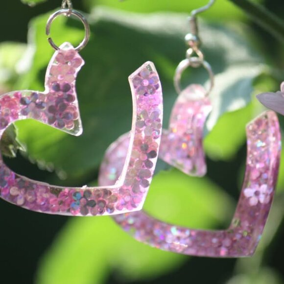 Iridescent Daisy Earrings Hand Crafted - Picture 7 of 8